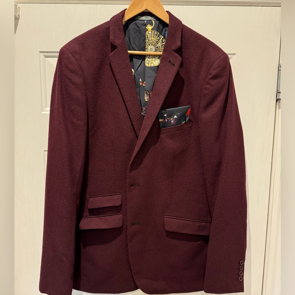 Paisley and Gray burgundy wool blazer 44L slim fit.